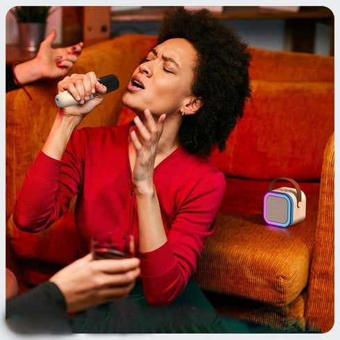 Set Karaoke Portabil Bluetooth 5.0 cu 2 Microfoane Wireless, Efecte de Voce și Lumini LED